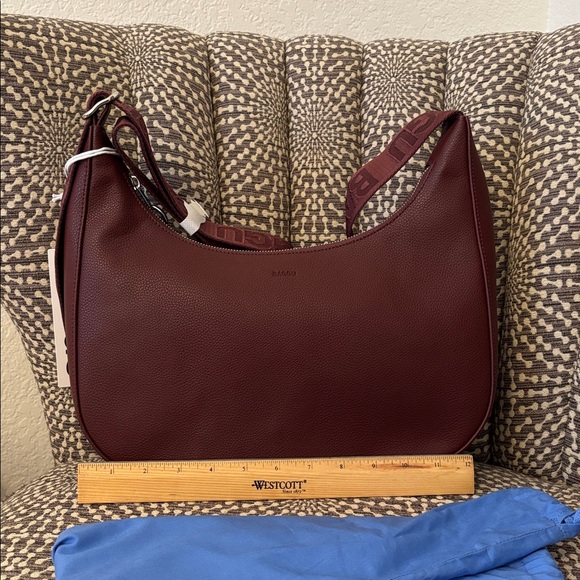 BAGGU Medium Recycled Leather Crescent Shoulder Bag Mahogany Burgundy NWT - Picture 13 of 14